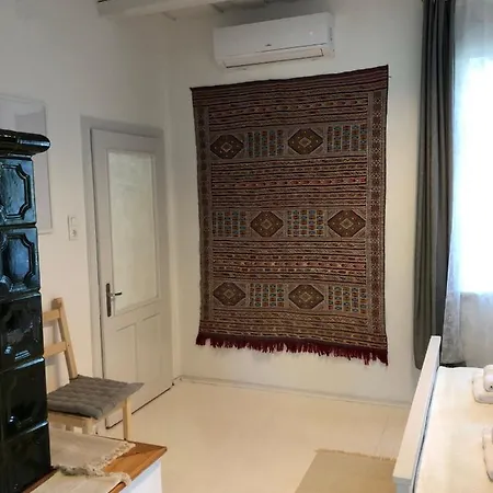 Cseri Porta Kishaz *